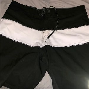 Billabong Platinum X Tribong Swimming trucks